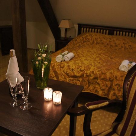Hotel Dworska Elektrownia Kędzierzyn-Koźle Pokój zdjęcie