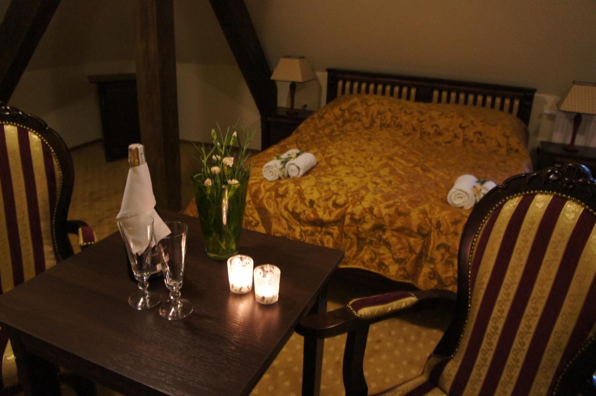 Hotel Dworska Elektrownia Kędzierzyn-Koźle Pokój zdjęcie